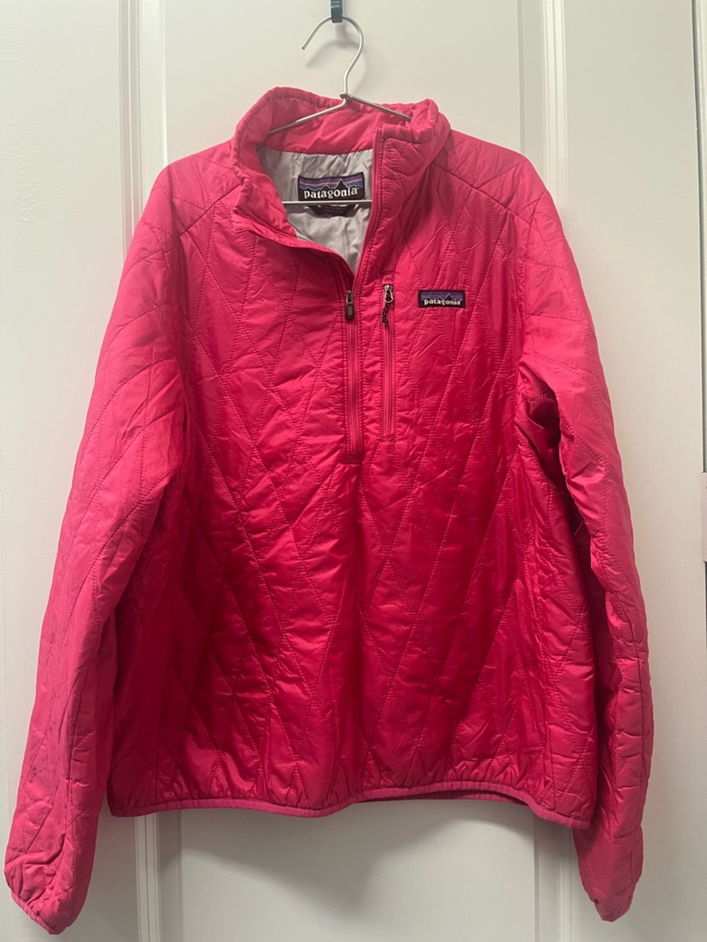 SOLD Women’s Pink Nano Puff pullover